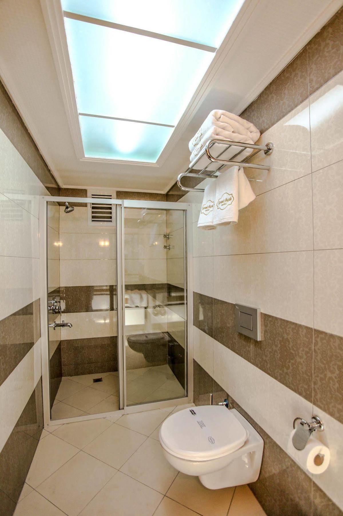 Grand Akcali Otel 이스켄데룬 외부 사진